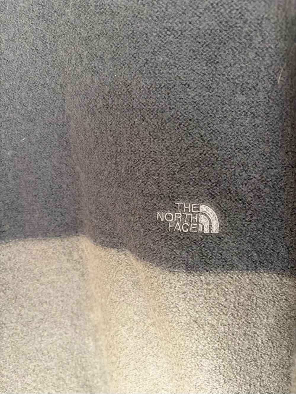 The North Face Men's Crewneck Sweater - Green-Gray/Brown Medium